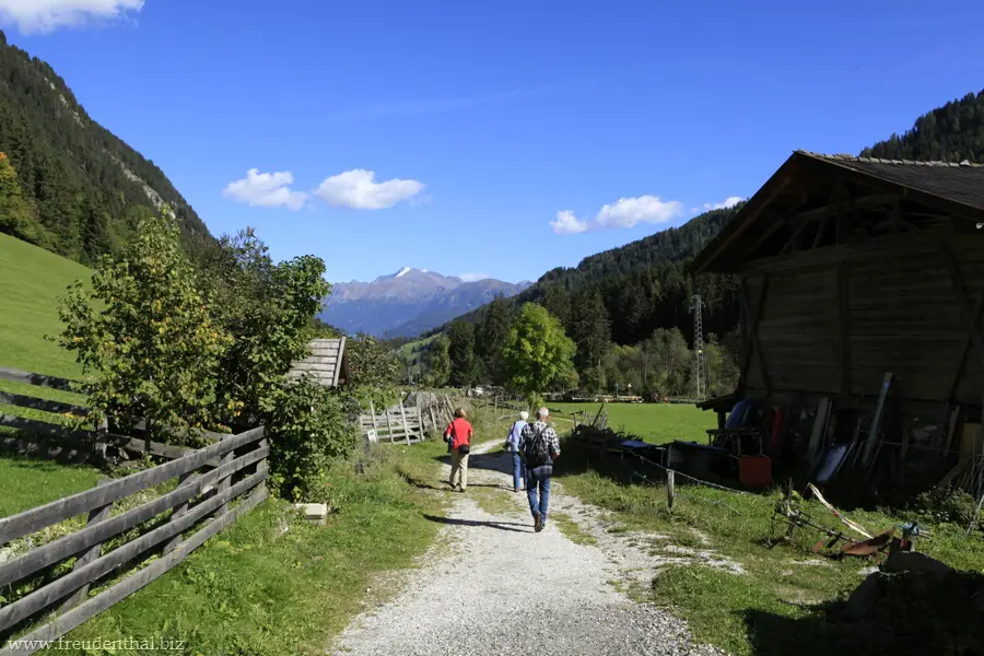 Auf dem Ratschinger Talweg