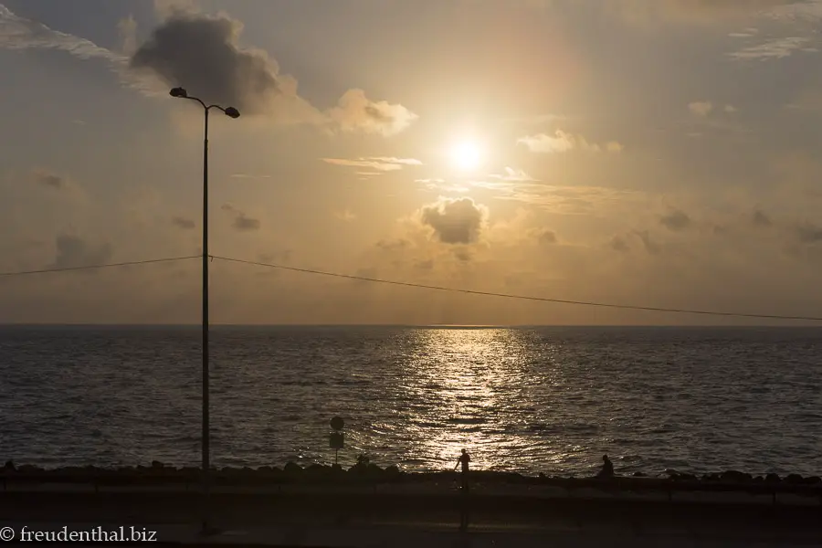 Sonnenuntergang beim Café del Mar