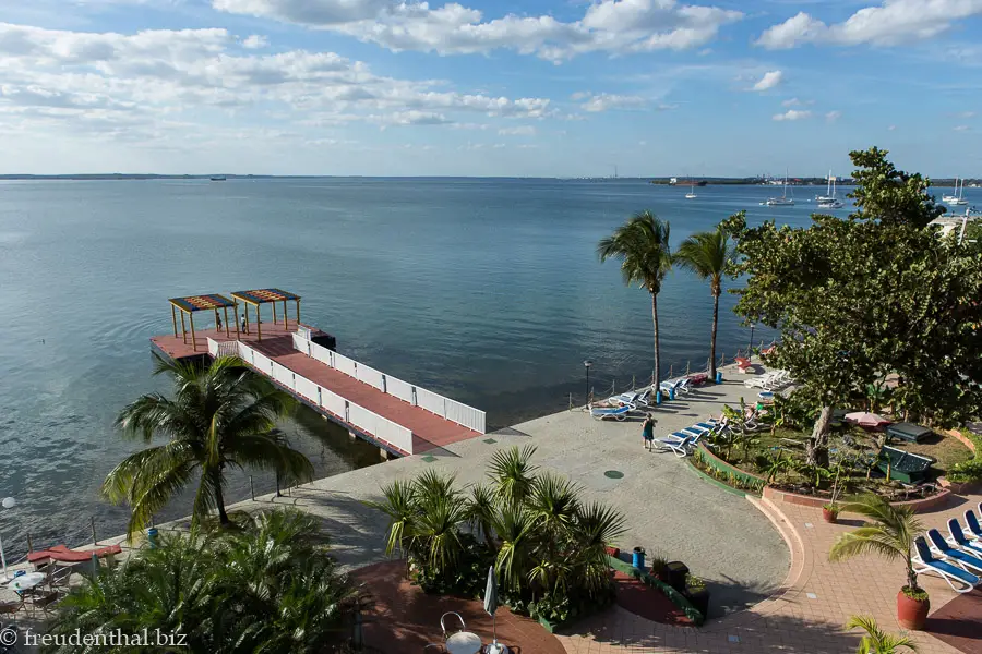 Blick zum Meer vom Balkon - Hotel Jagua Cienfuegos