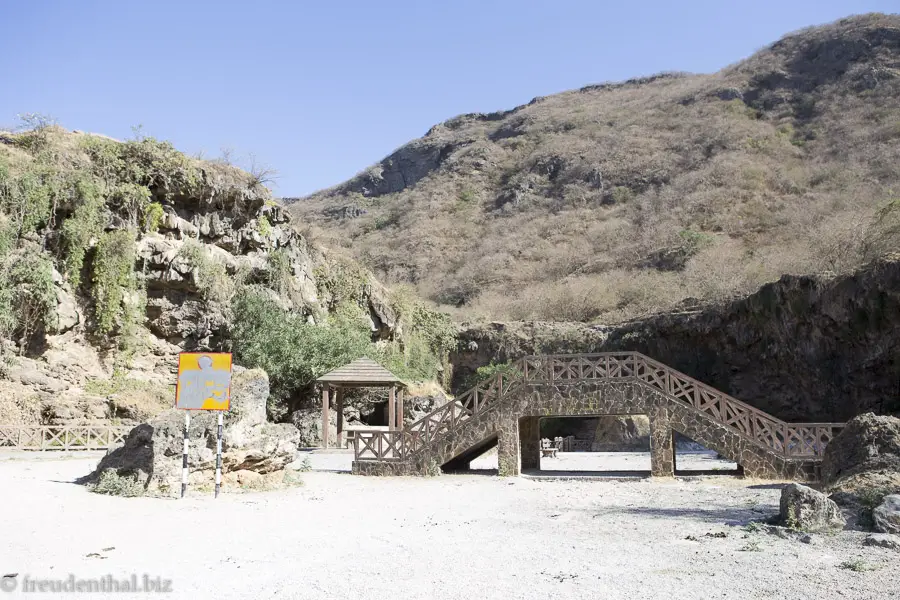 das Quellgebiet Ain garziz nahe Salalah bei Trockenzeit