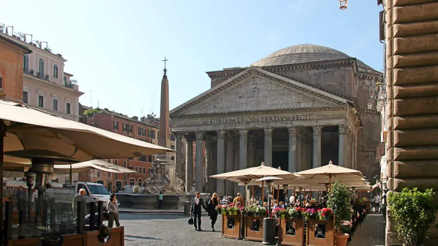 Piazza della Rotonda und Pantheon