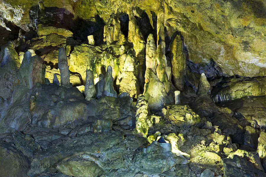 Stalagmiten in der Nebelhöhle 