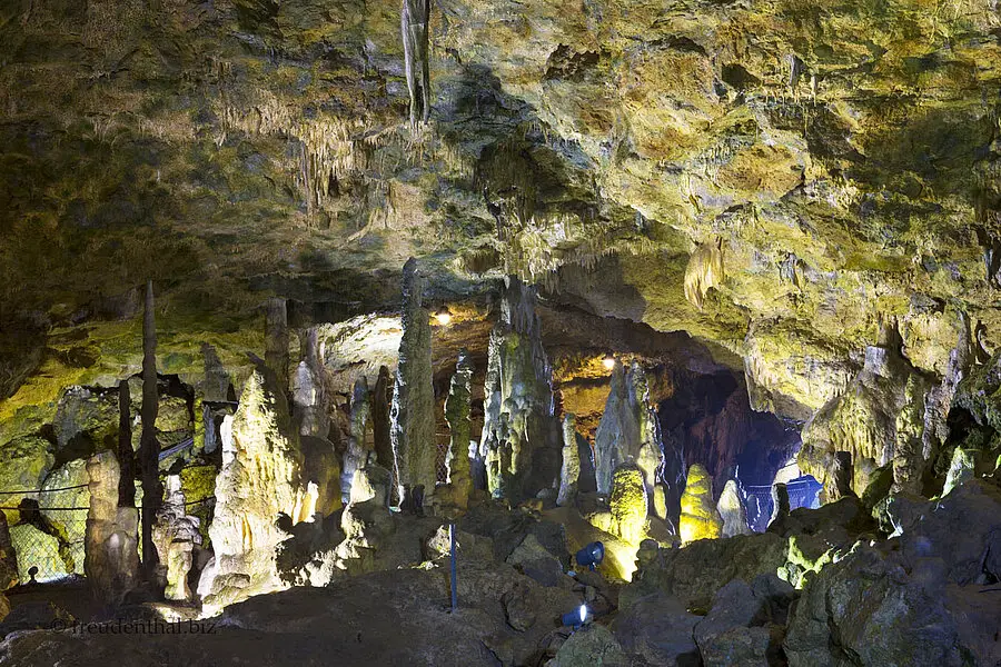 Stalagmiten in der Nebelhöhle 