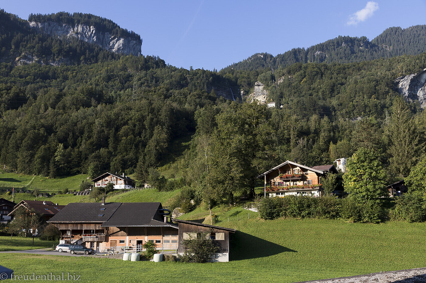 Die Berglandschaft bei Schattenhalb