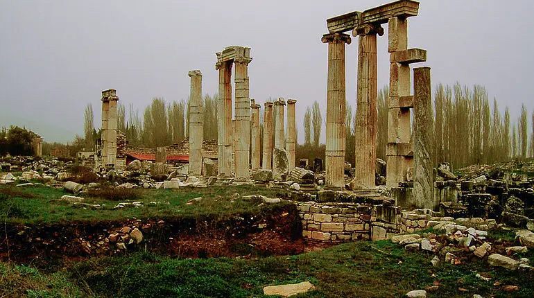 die Säulen der Tempel von Aphrodisias