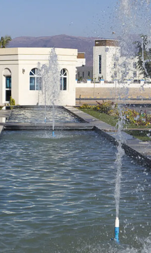 Springbrunnen vor dem Hilton Salalah Resort im Oman