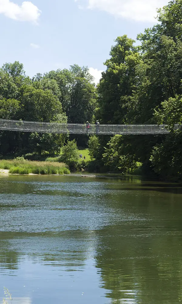 Hängebrücke im Inzigkofer Park