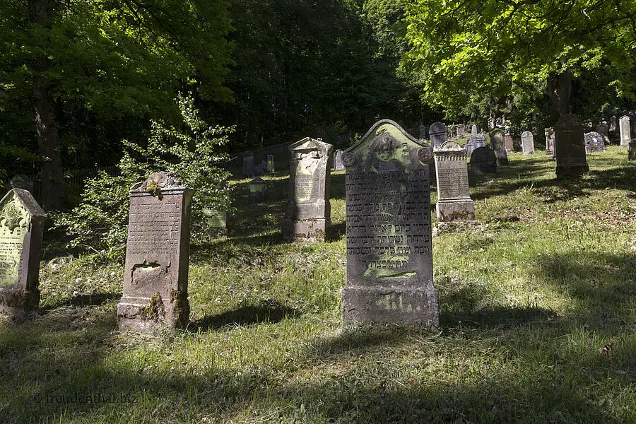 Grabsteine auf dem Jüdischer Friedhof