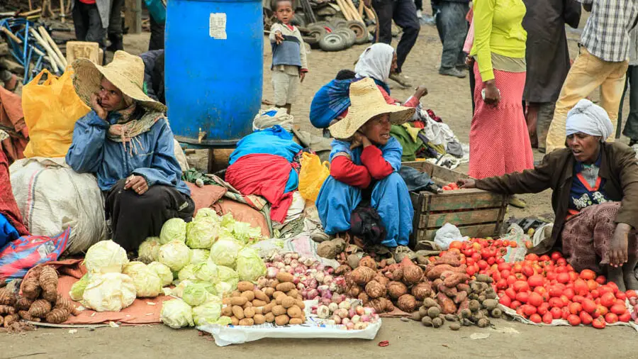 Gemüseverkäuferinnen bei Mercato - Addis Abeba