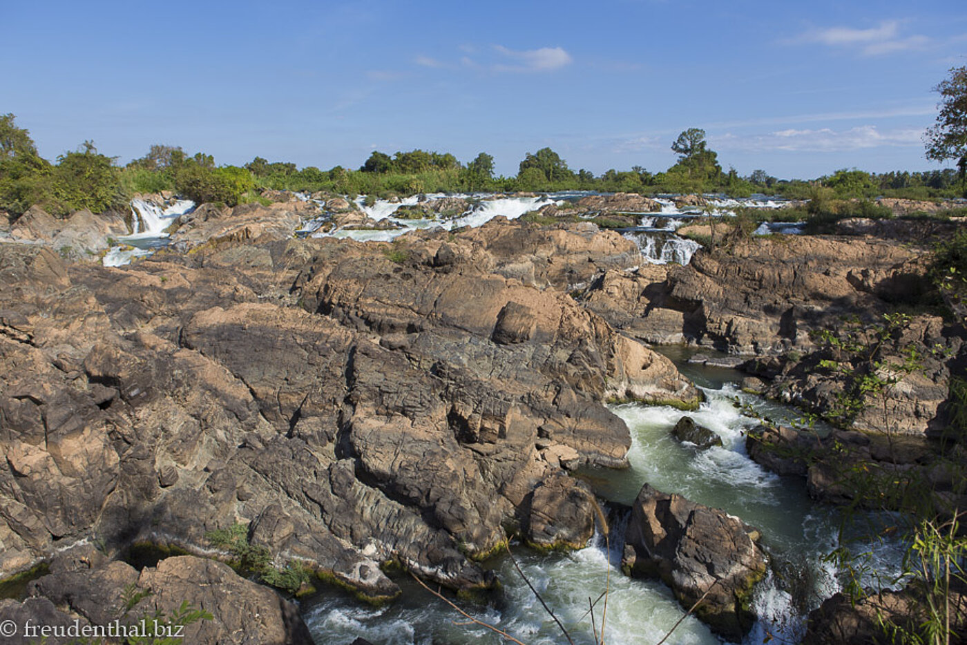 beim Somphamit-Wasserfall auf Don Khon in Laos