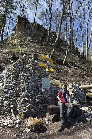 Felsenmeersteig unterhalb der Schalksburg