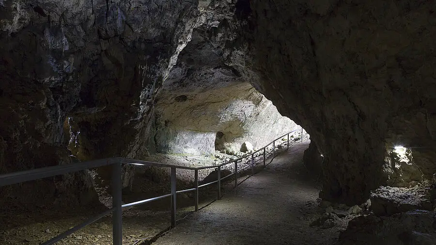 Die Sontheimer Höhle - Älteste Schauhöhle Deutschlands