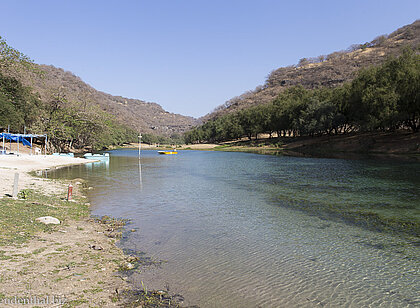 Fluss im Wadi Darbat