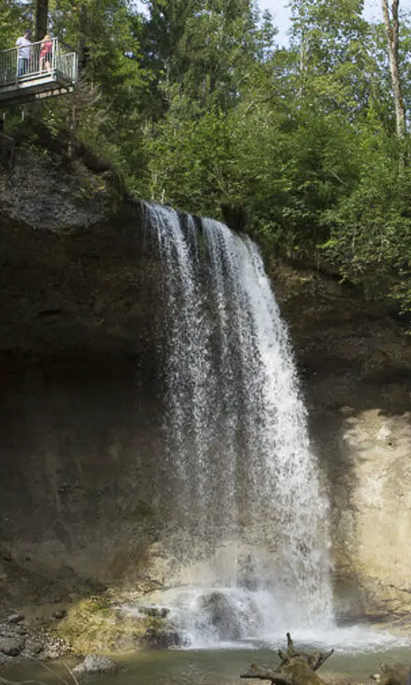 Becken der Scheidegger Wasserfälle