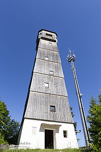 Sternbergturm im Tal der Großen Lauter