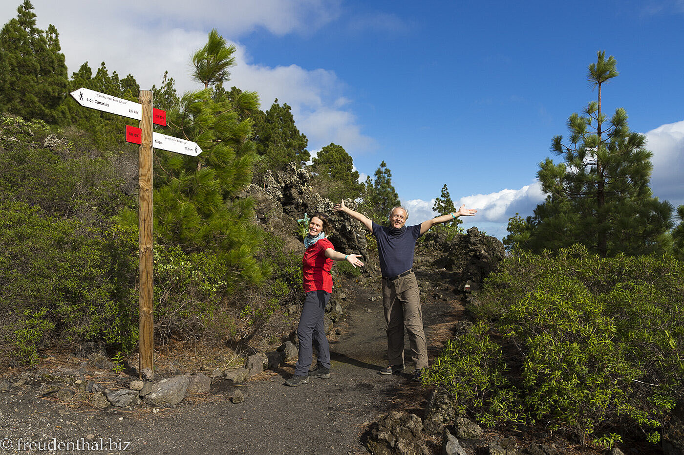 Auf dem Camino real de la Costa zur Pino de la Virgen