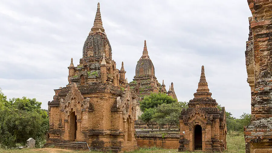 Tempelfeld beim Winido Tempel von Bagan