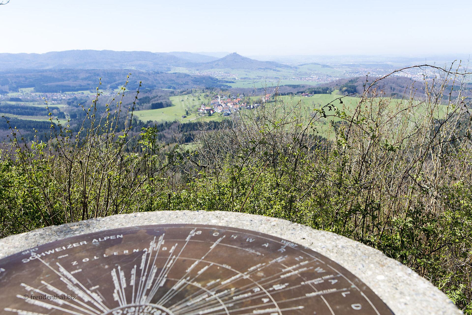 Orientierungstafel auf dem Dreifürstenstein