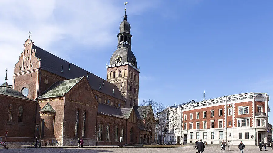 Der Domplatz - einer der jungen Plätze Rigas.