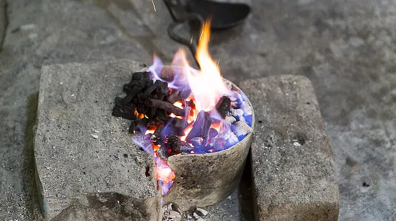 Ein Feuer für den Silberschmid